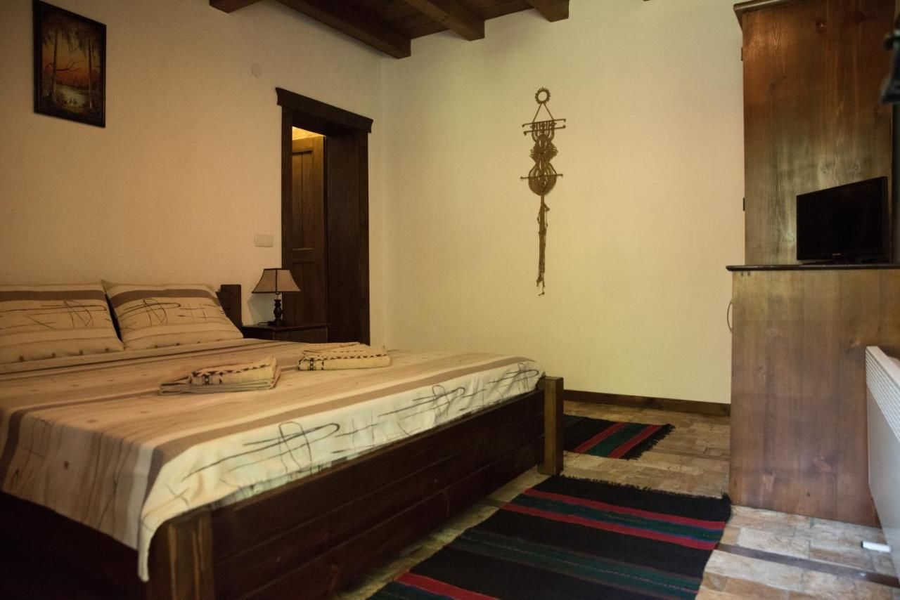 Курортные отели Dynasty Guest Rooms Kljutsch-32